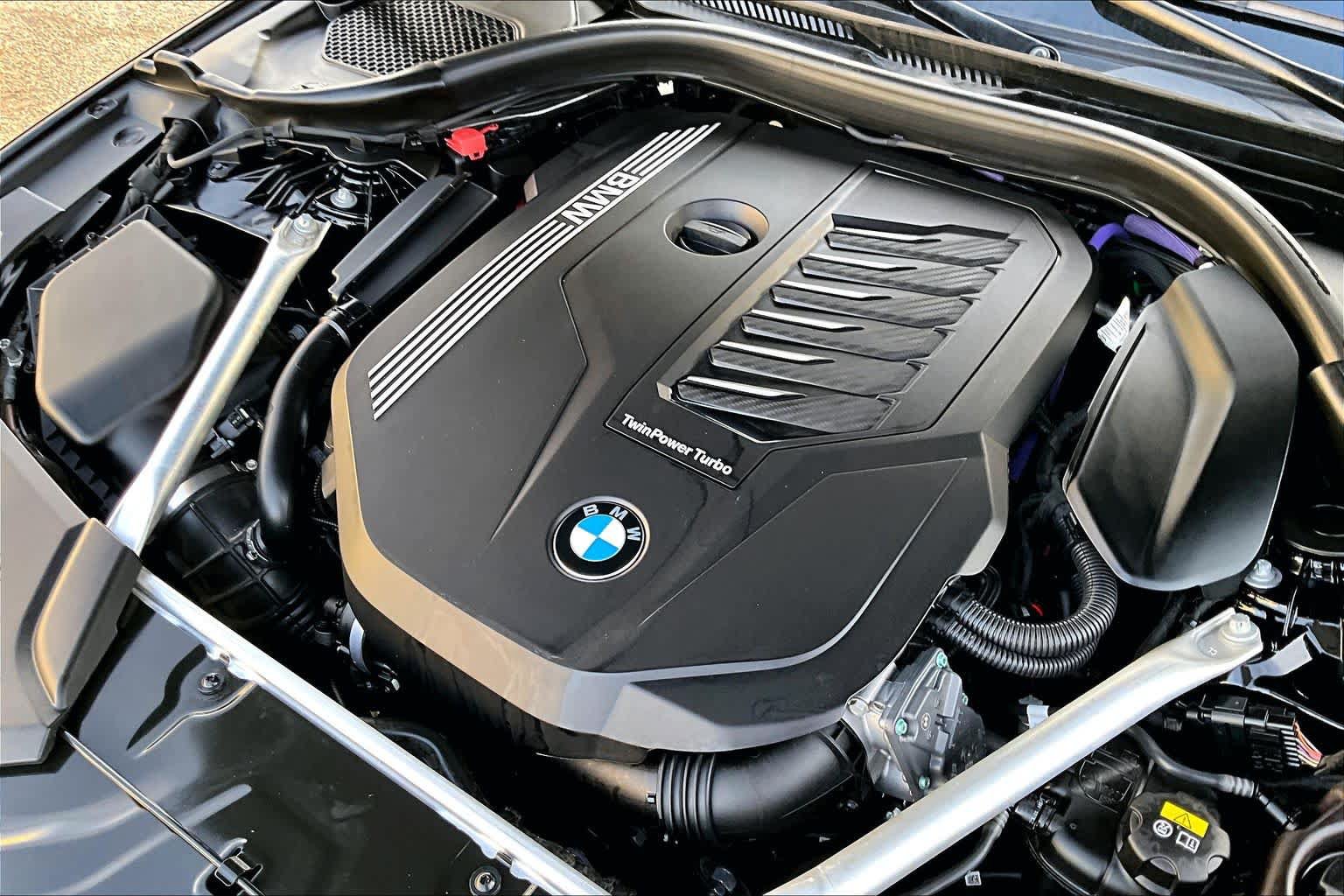 Used 2022 BMW 540i w/ M Sport Package RWD image 32