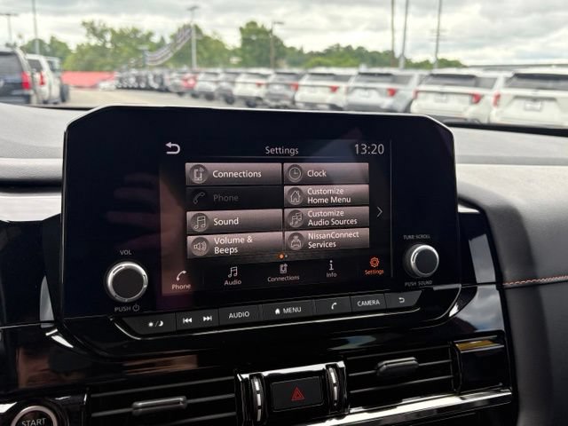 Used 2023 Nissan Pathfinder Rock Creek AWD/4WD image 18