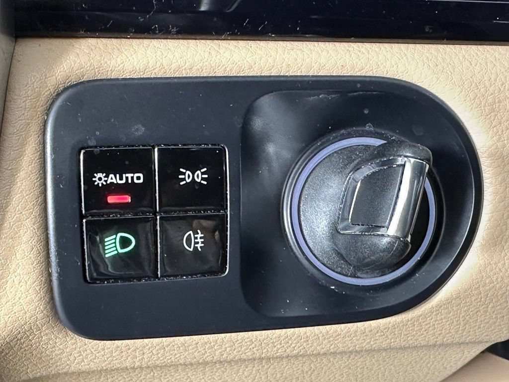 Certified 2021 Porsche Cayenne AWD/4WD image 26