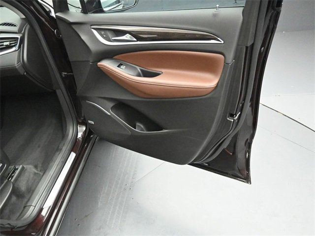 Used 2021 Buick Enclave Avenir w/ Avenir Technology Package image 35