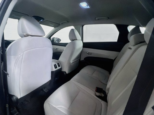 Used 2025 Hyundai Tucson SEL FWD image 18