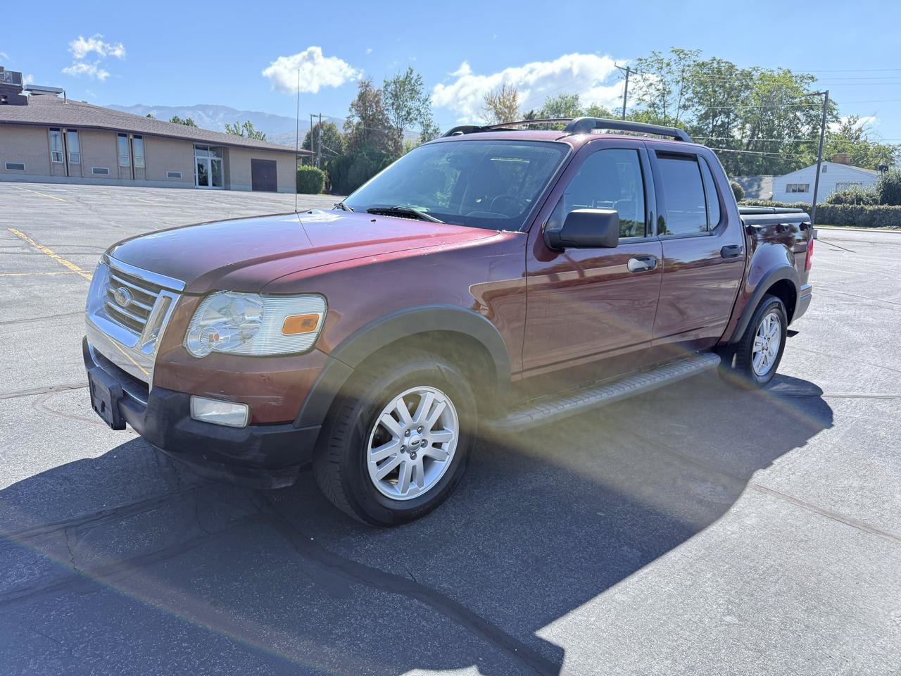 Used 2010 Ford Explorer Sport Trac XLT AWD/4WD image 1