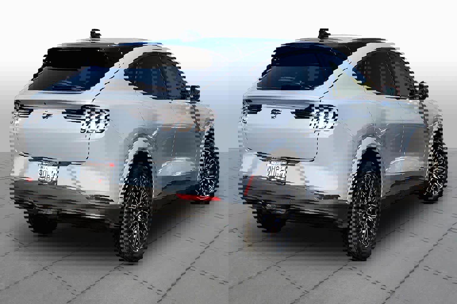 Used 2025 Ford Mustang Mach-E Premium image 11