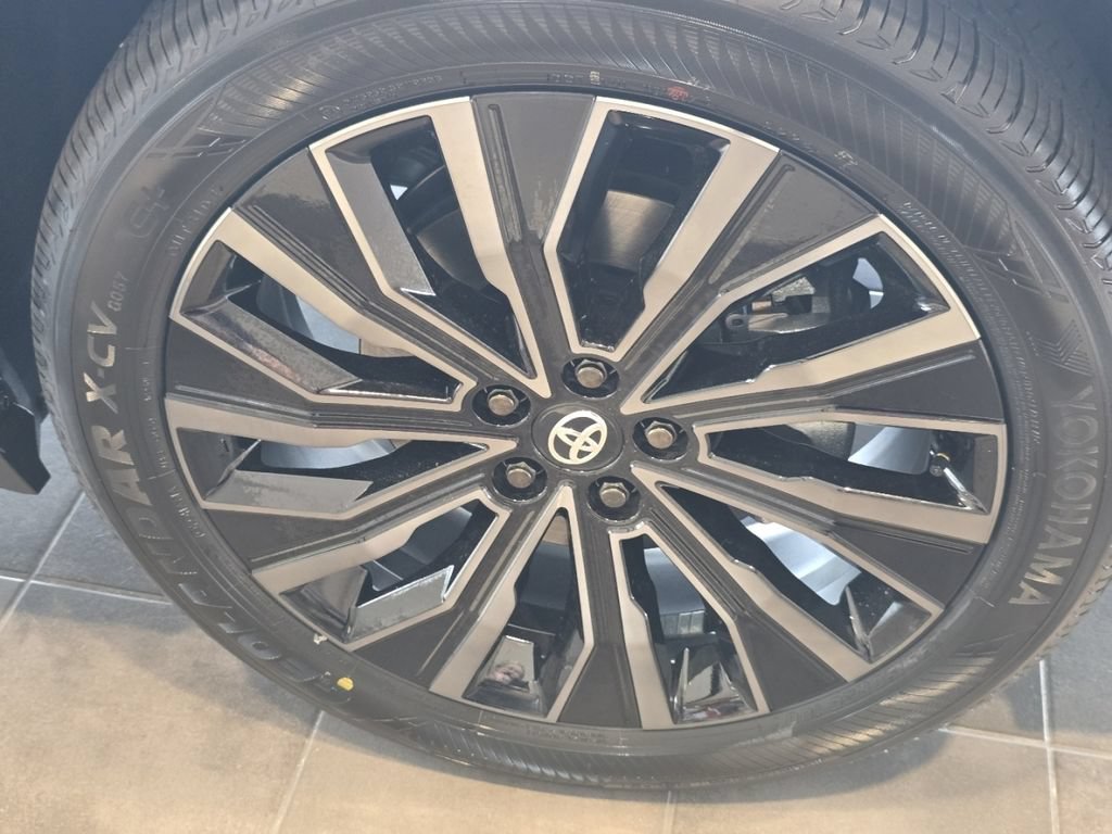New 2026 Toyota C-HR AWD/4WD image 7