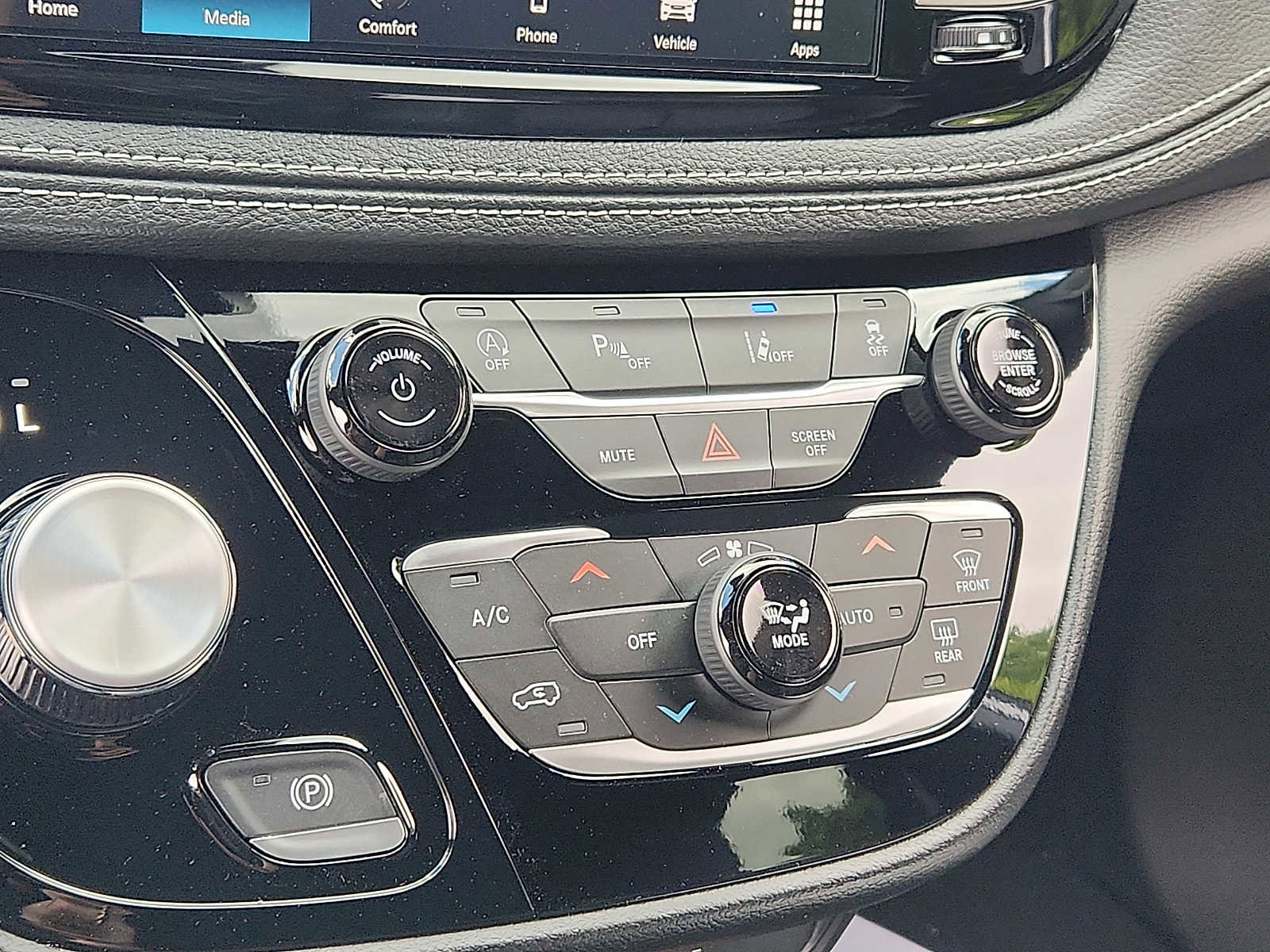 New 2027 Chrysler Pacifica Select FWD image 11