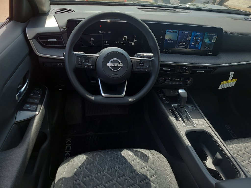 New 2026 Nissan Kicks SV w/ SV Premium Package FWD image 9