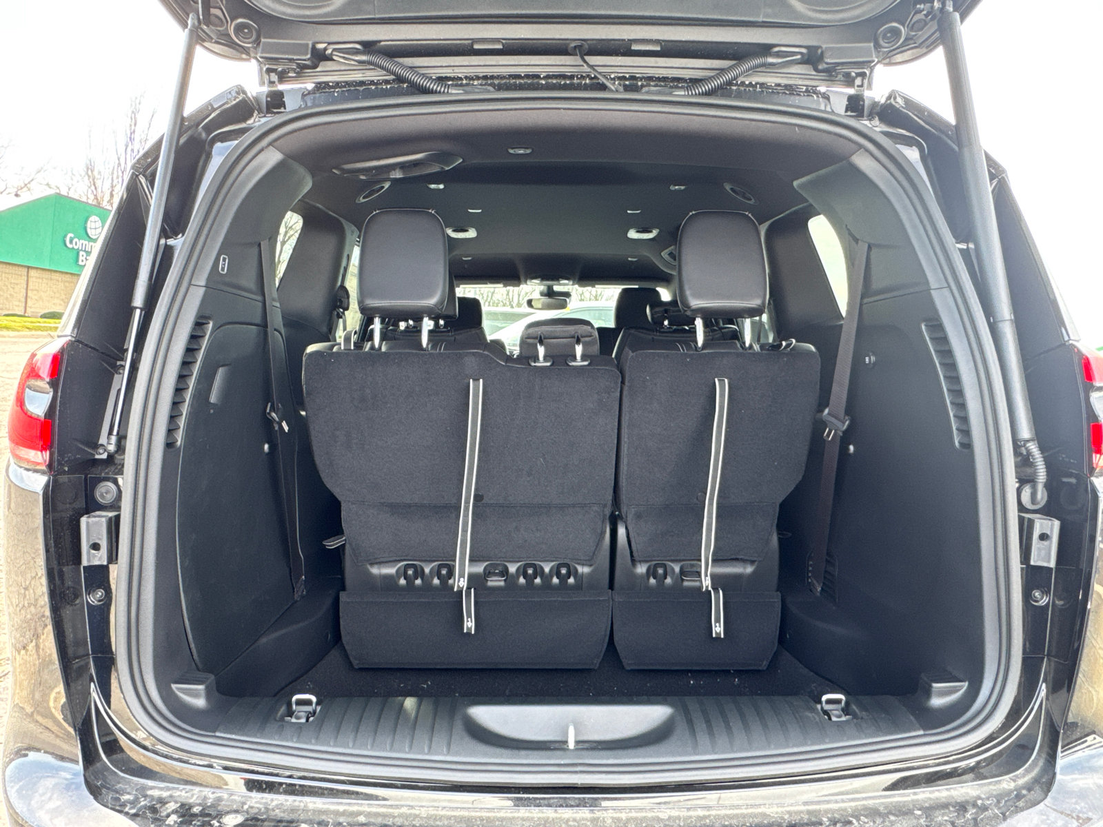 New 2026 Chrysler Pacifica Select FWD image 18