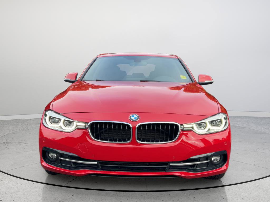 Used 2017 BMW 330i Sedan RWD image 4