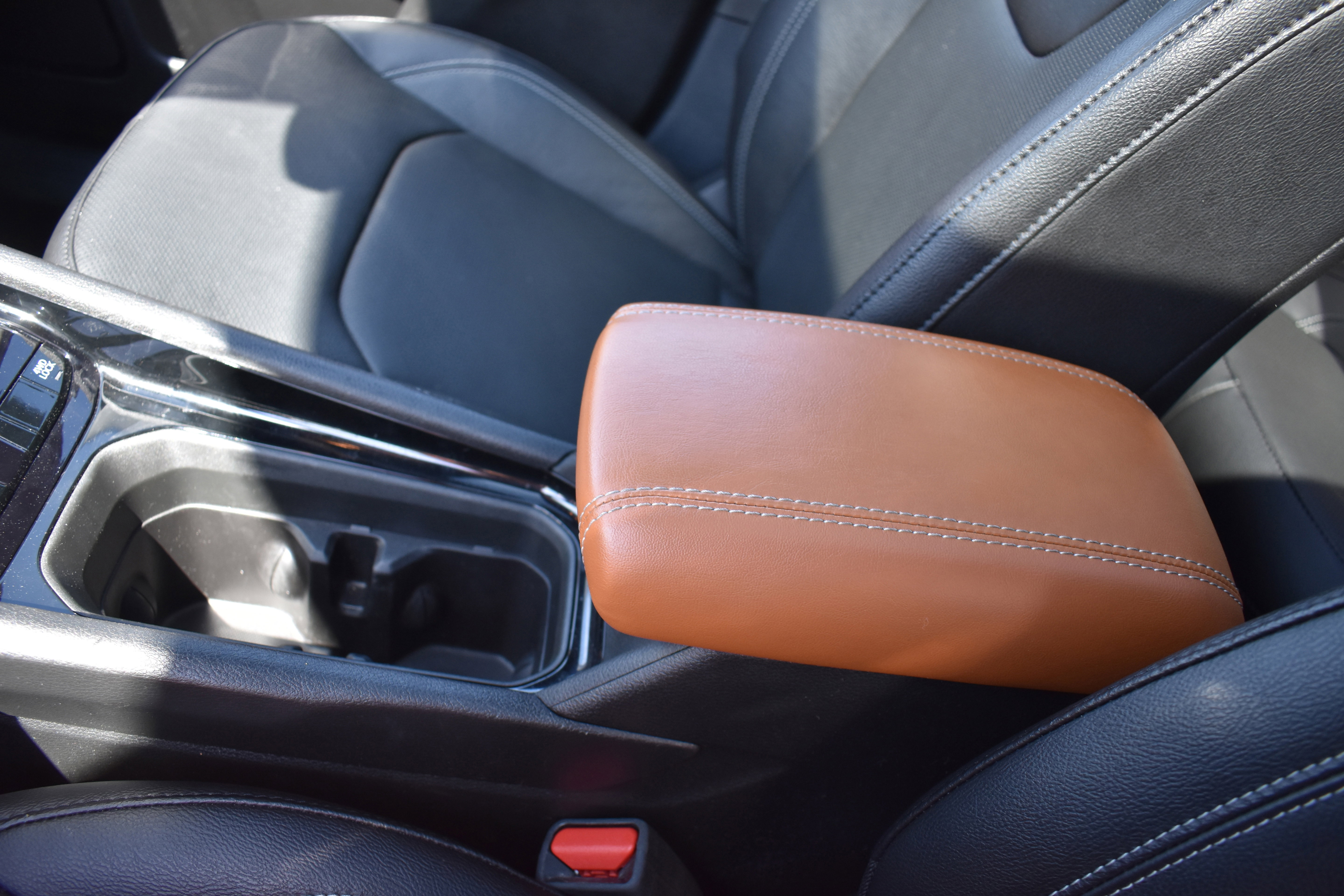 Used 2025 Jeep Compass Limited w/ Elite Group image 24