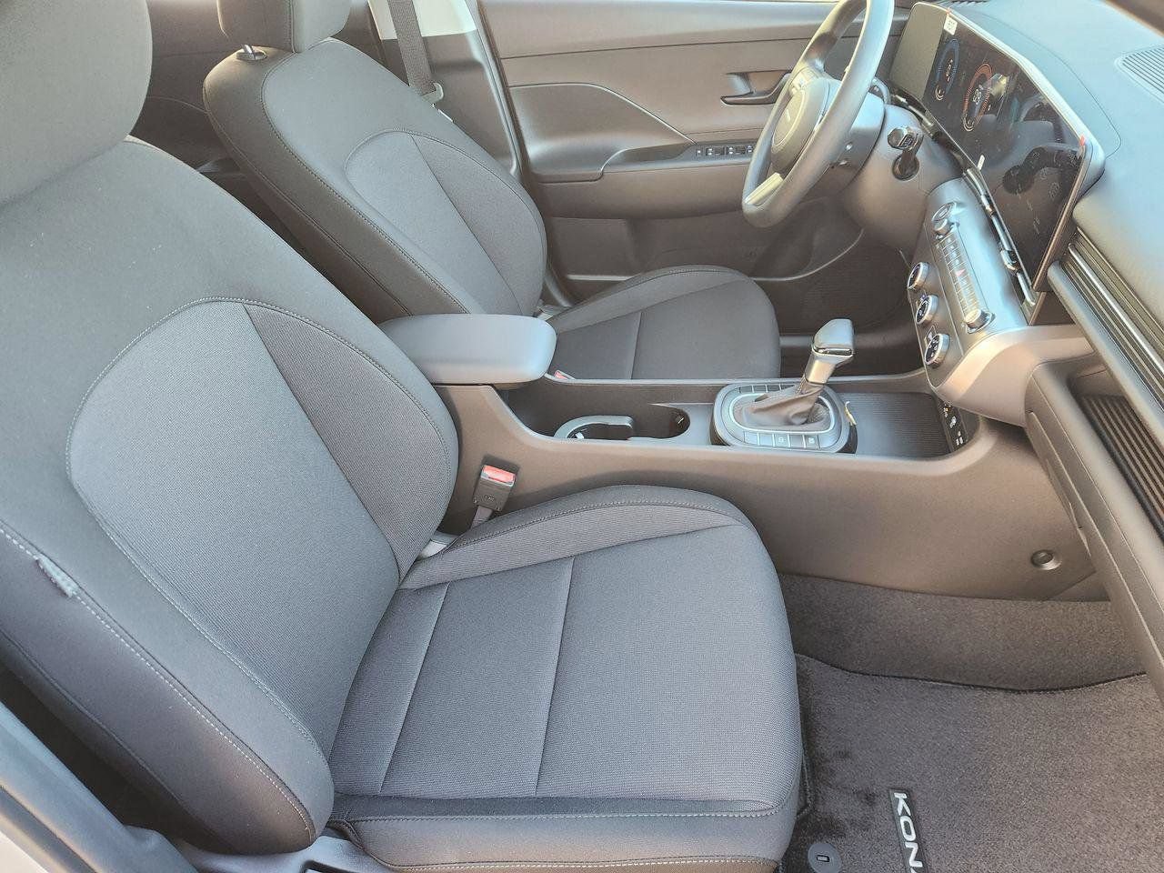 New 2026 Hyundai Kona SE FWD image 10