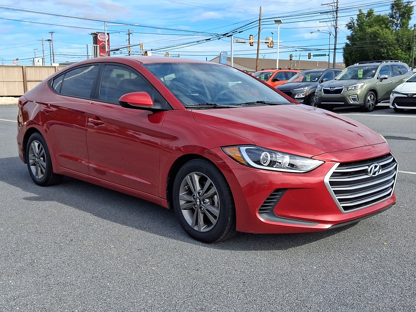 Used 2017 Hyundai Elantra SE FWD image 3