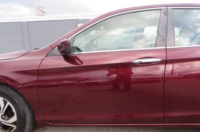 Used 2016 Honda Accord LX image 22