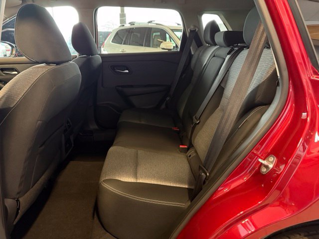Used 2021 Nissan Rogue SV AWD/4WD image 23