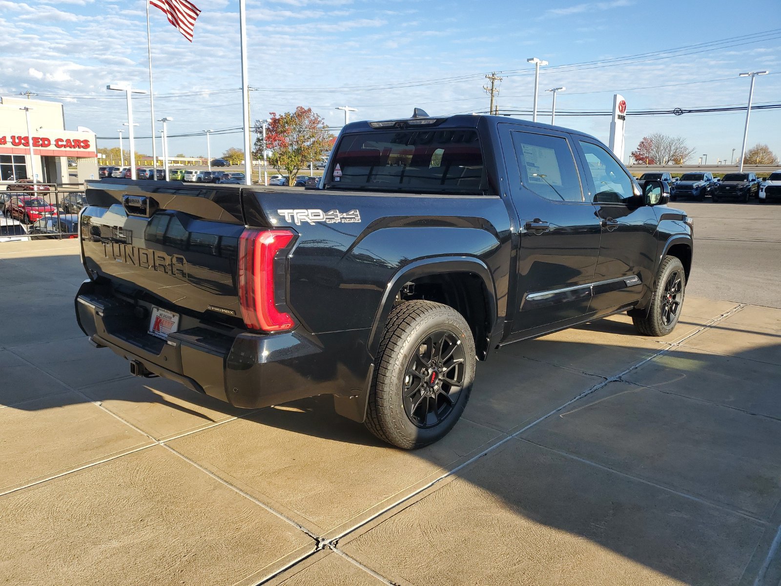 New 2026 Toyota Tundra Platinum w/ TRD Off-Road Package AWD/4WD image 4