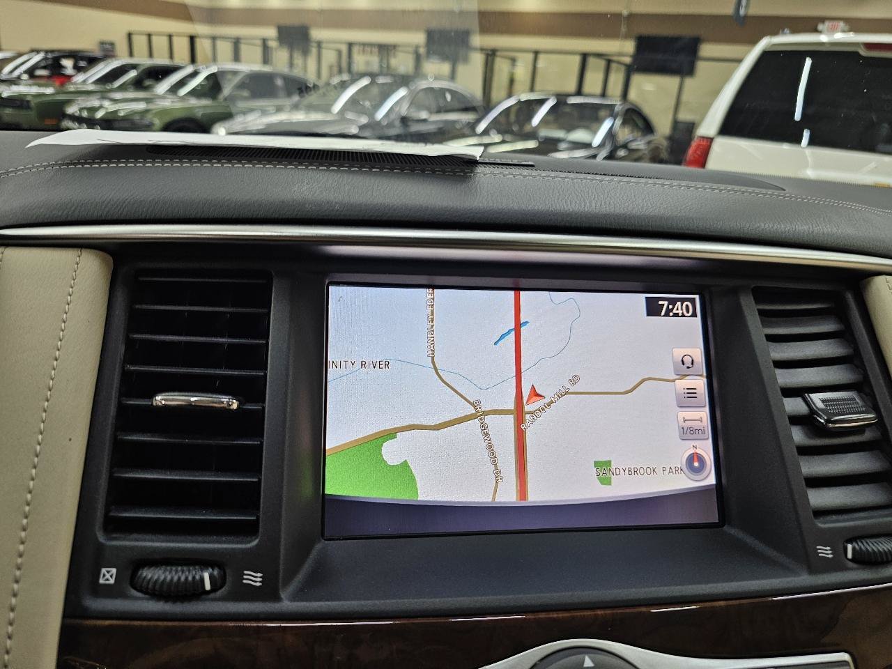 Used 2019 INFINITI QX80 Luxe w/ 22" Wheel Package AWD/4WD image 33