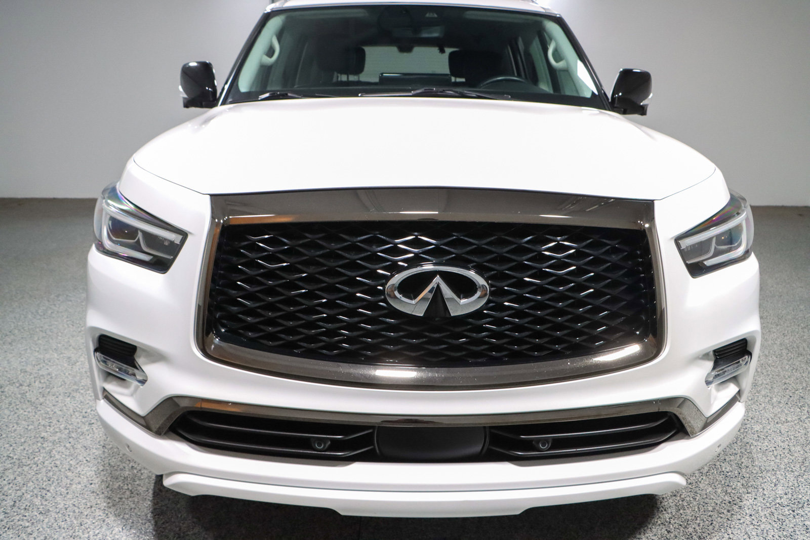 Used 2023 INFINITI QX80 Premium Select w/ Cargo Package image 4