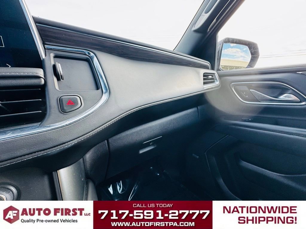 Used 2022 Chevrolet Suburban LT image 15