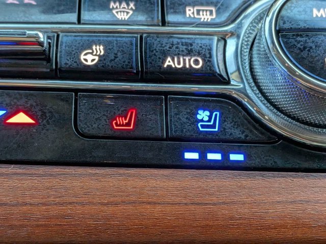 Used 2020 Lincoln Aviator Reserve w/ Equipment Group 202A AWD/4WD image 26