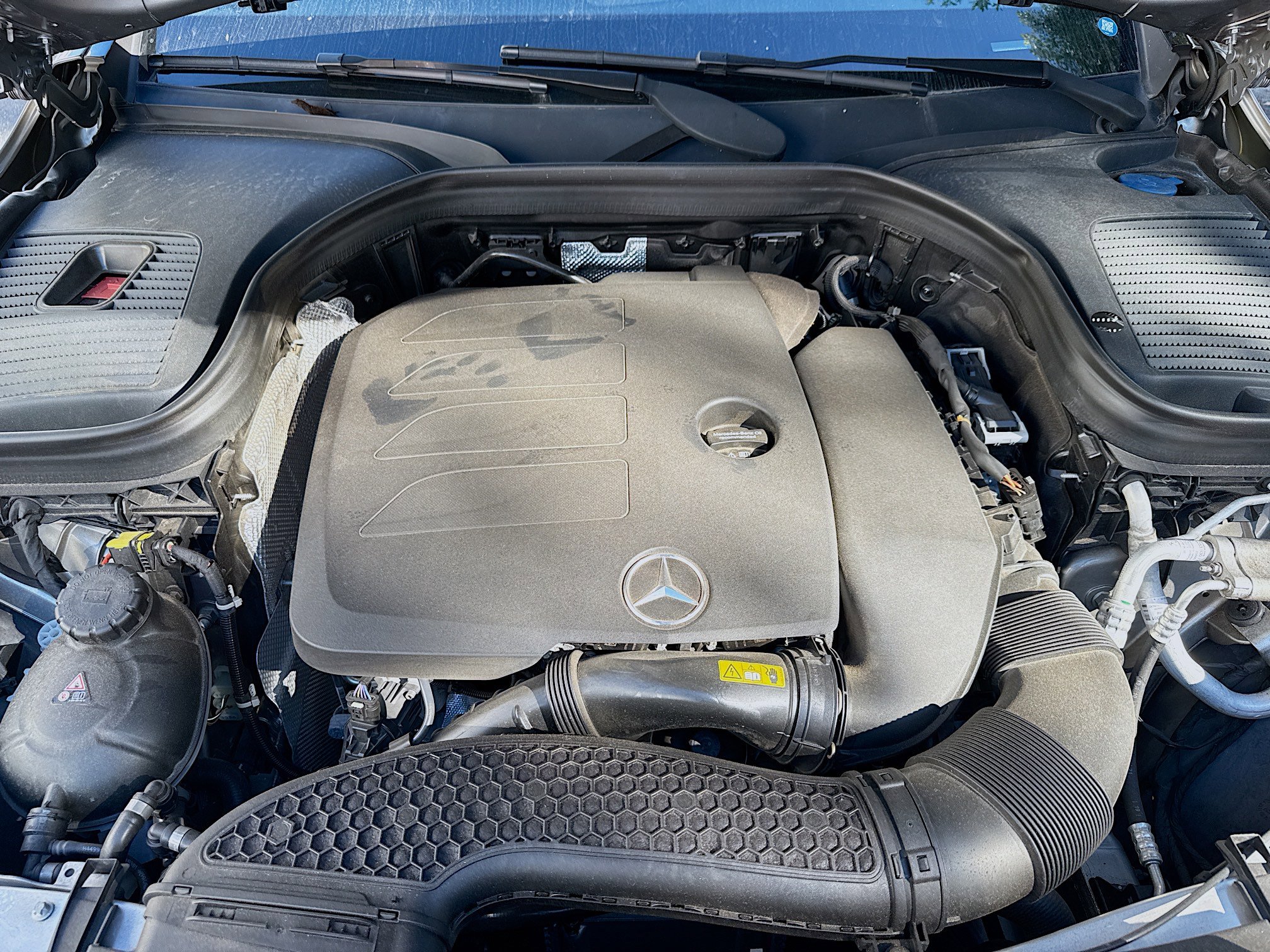 Used 2022 Mercedes-Benz GLC 300 w/ AMG Line image 35