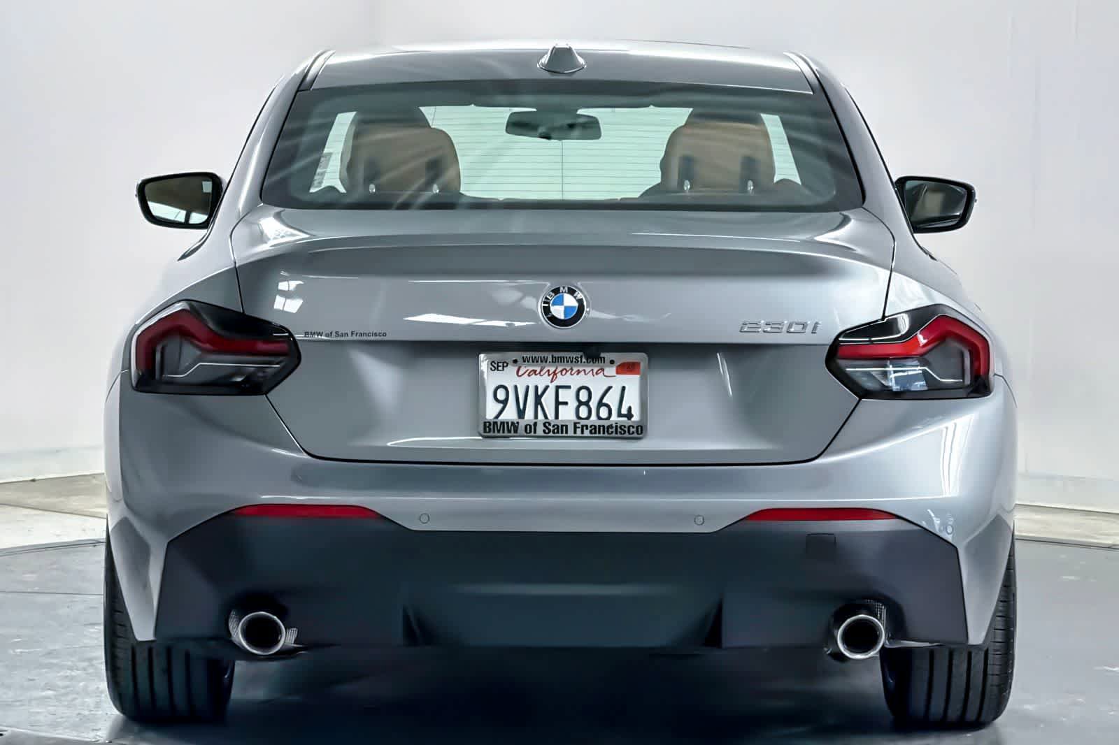 Used 2025 BMW 230i Coupe w/ Convenience Package RWD image 7