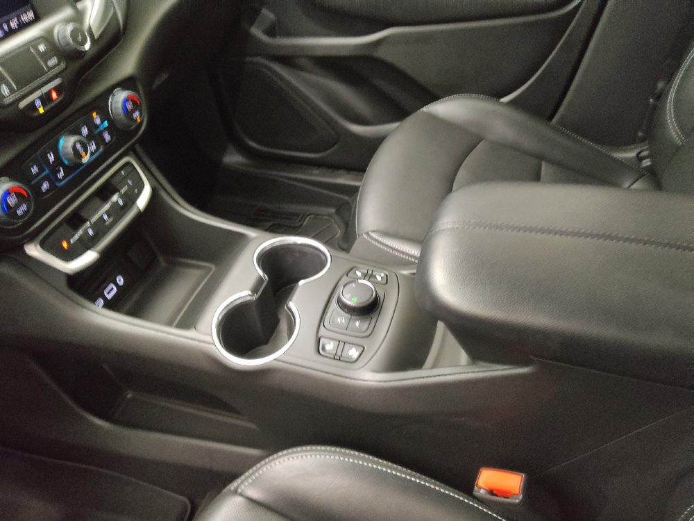Used 2022 GMC Terrain SLT AWD/4WD image 26