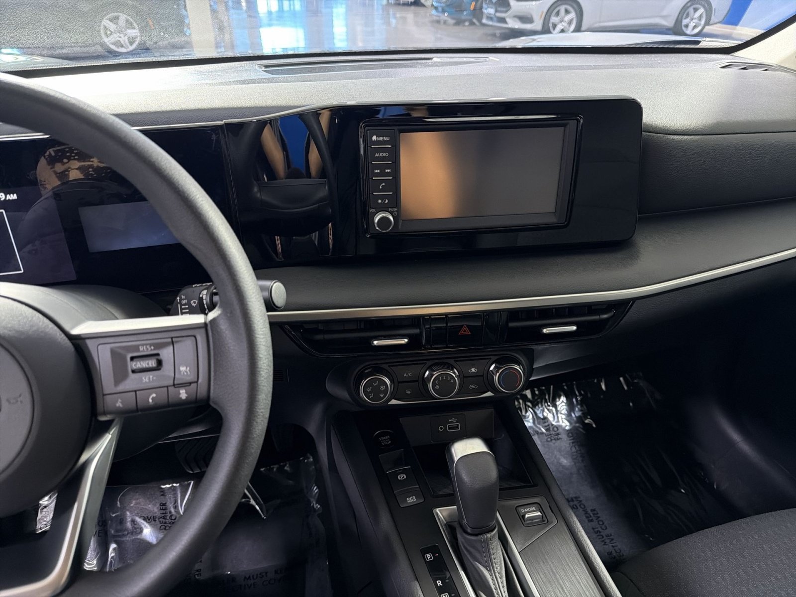 Used 2025 Nissan Kicks S FWD image 18