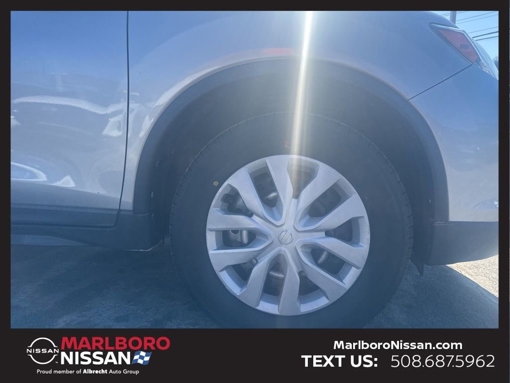Certified 2018 Nissan Rogue S image 10