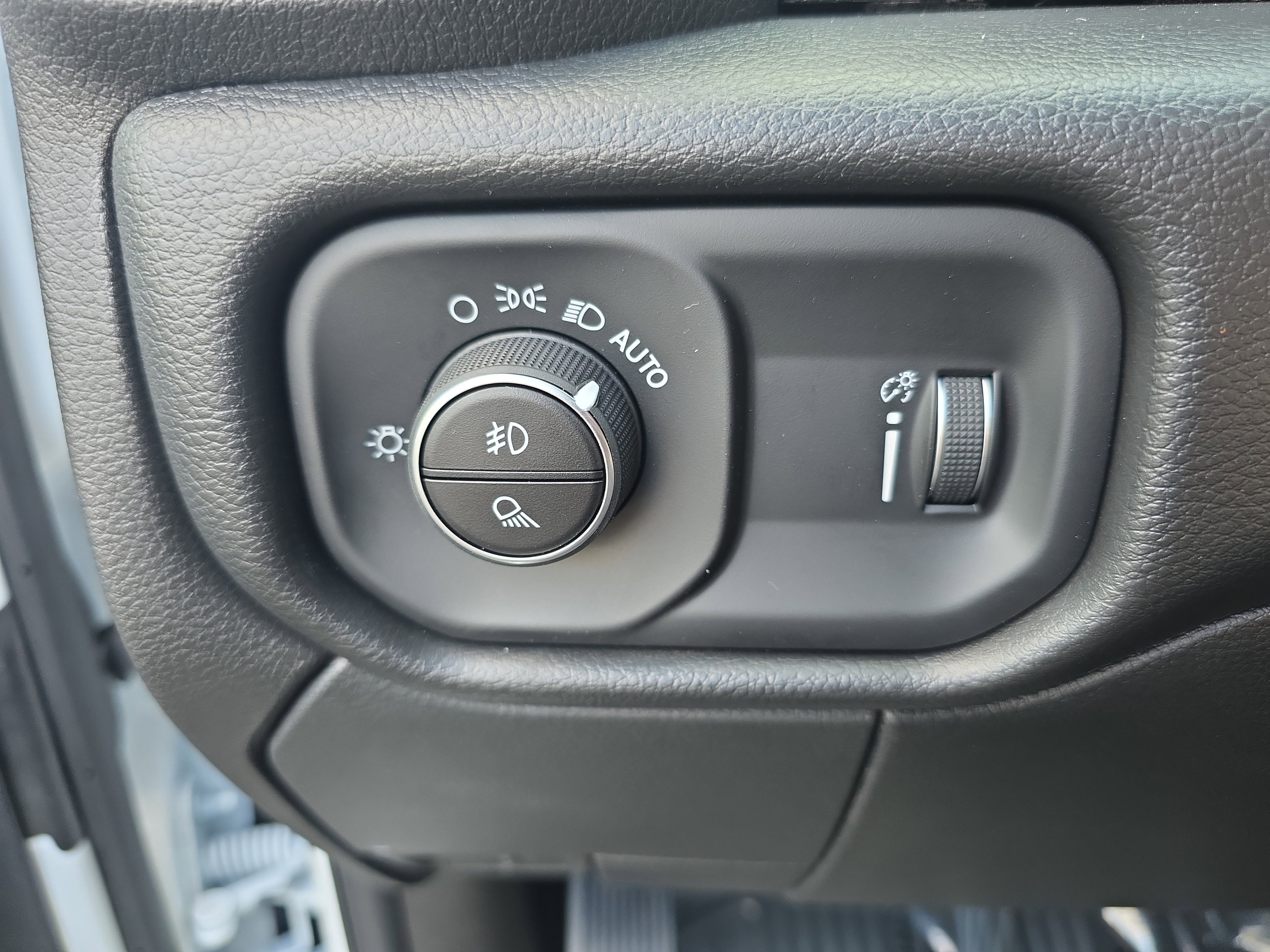 New 2026 RAM 5500 Tradesman image 12