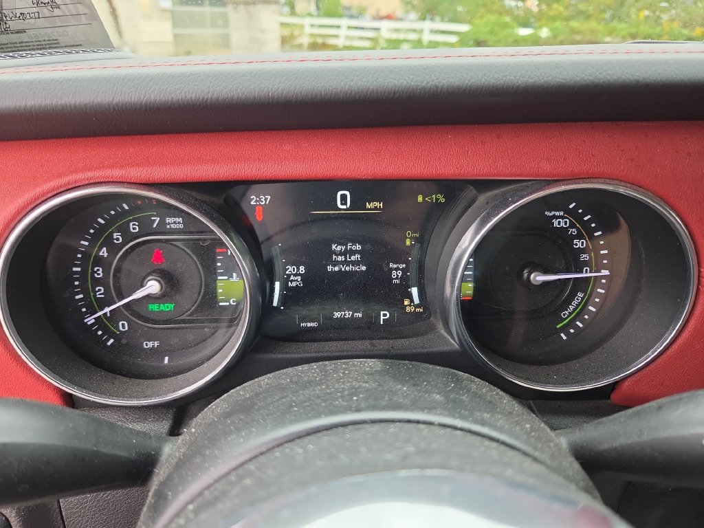 Used 2023 Jeep Wrangler Unlimited Rubicon 4xe AWD/4WD image 31