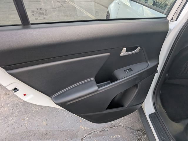 Used 2016 Kia Sportage LX image 10