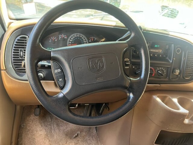 Used 2000 Dodge B1500 RWD image 9