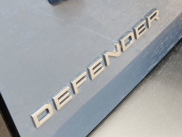 Used 2026 Land Rover Defender 110 S image 12