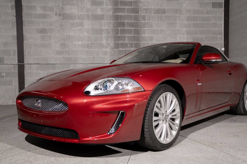 Used 2010 Jaguar XK Convertible RWD image 36