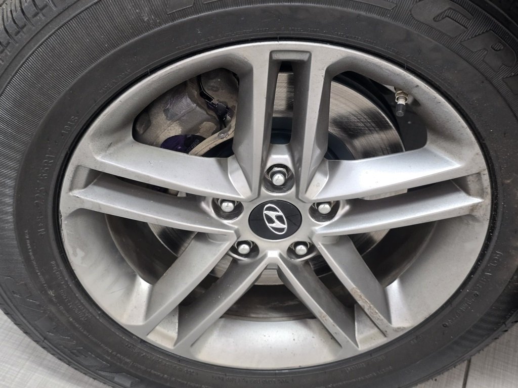 Used 2018 Hyundai Santa Fe Sport w/ 2.4L Value Package 02 AWD/4WD image 7