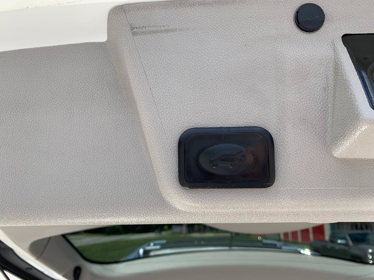 Used 2014 Buick Enclave Convenience FWD image 33