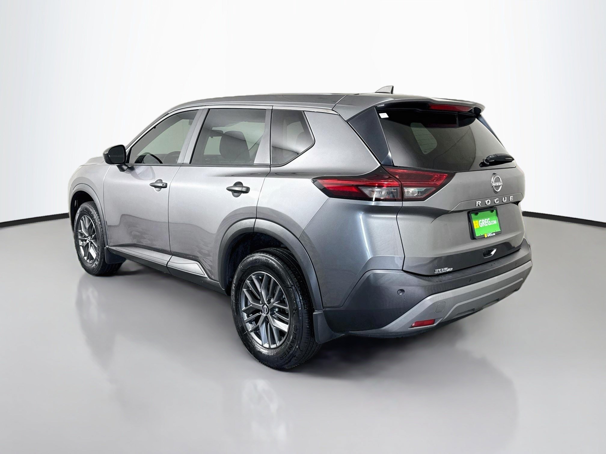 Used 2023 Nissan Rogue S FWD image 7