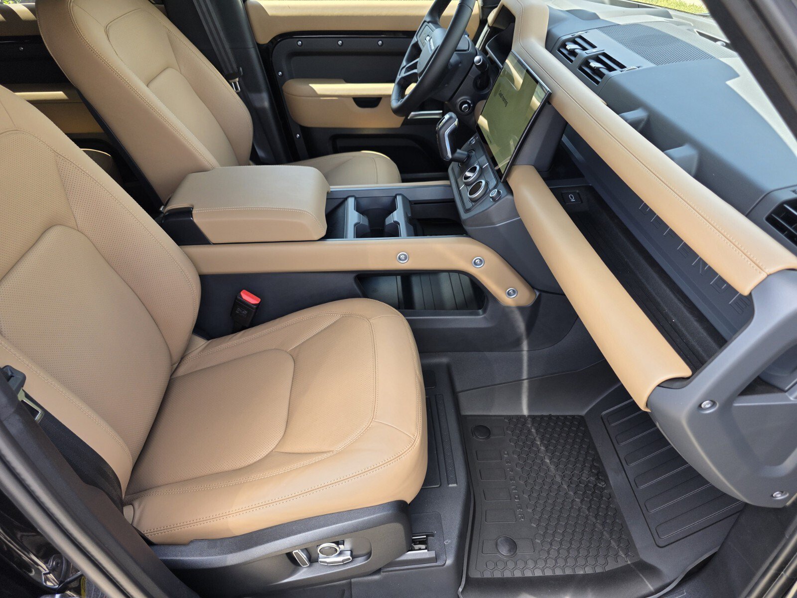 New 2026 Land Rover Defender 130 S AWD/4WD image 3