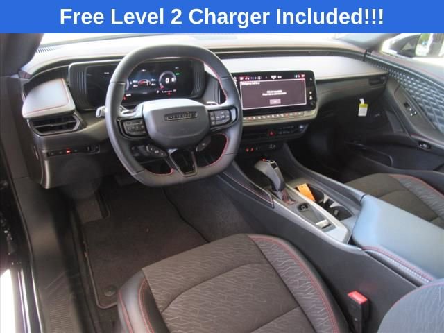 Used 2025 Dodge Charger R/T w/ Quick Order Package 25M R/T image 13