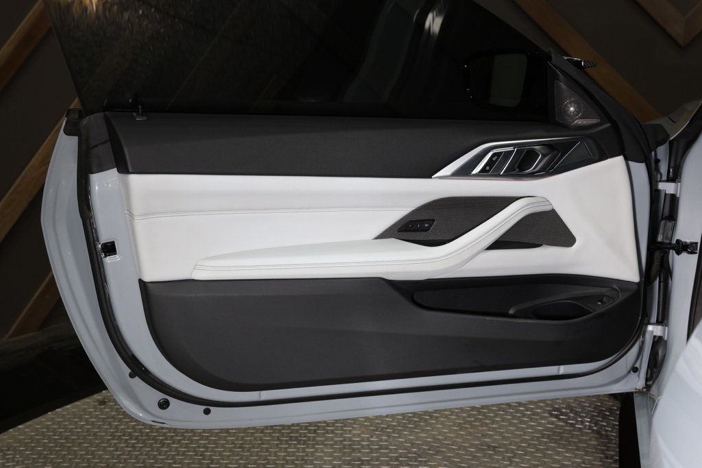 Used 2021 BMW M4 Competition w/ M Carbon Exterior Package image 25