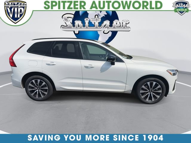 Used 2024 Volvo XC60 B5 Plus w/ Protection Package Premier image 11