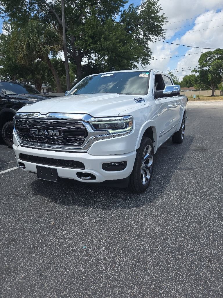 Used 2023 RAM 1500 Limited AWD/4WD image 1