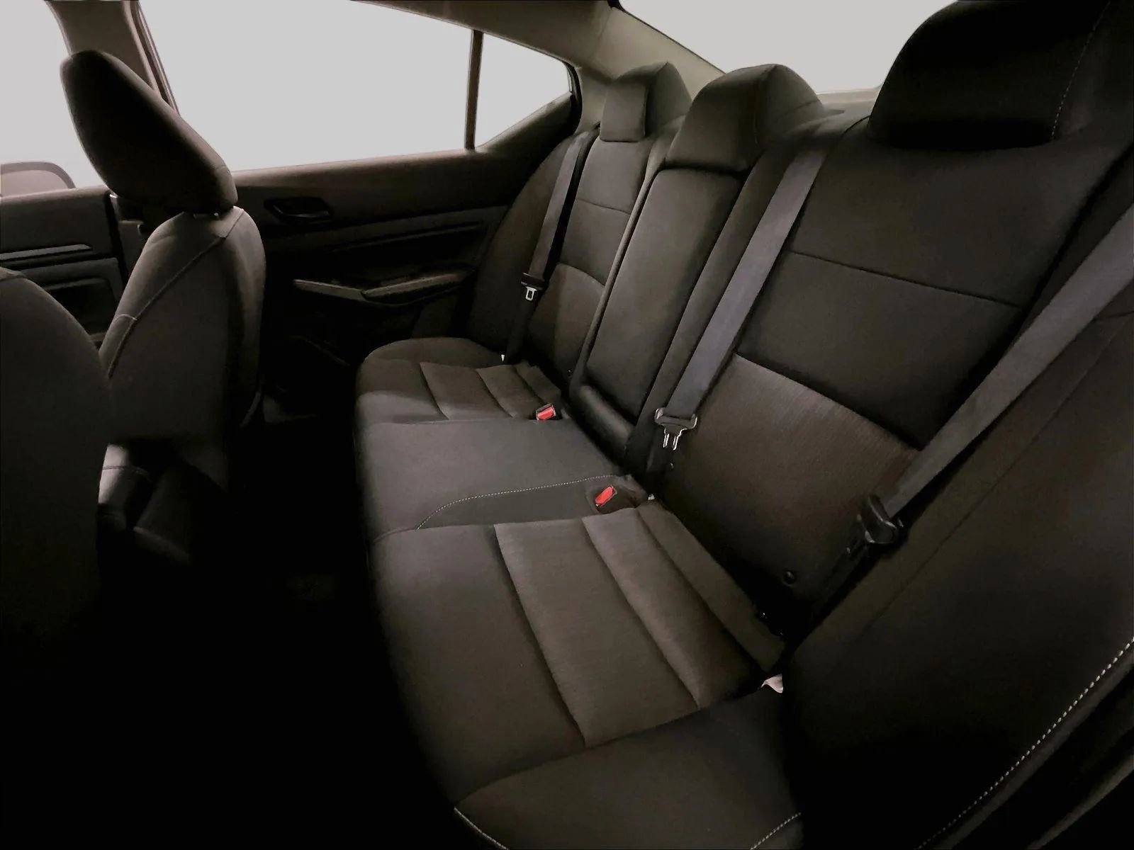 Used 2024 Nissan Altima 2.5 SV image 25