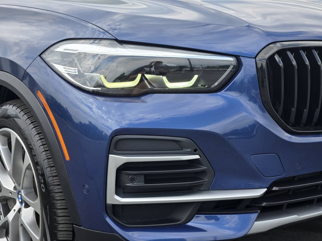 Used 2022 BMW X5 xDrive45e w/ Premium Package AWD/4WD image 8