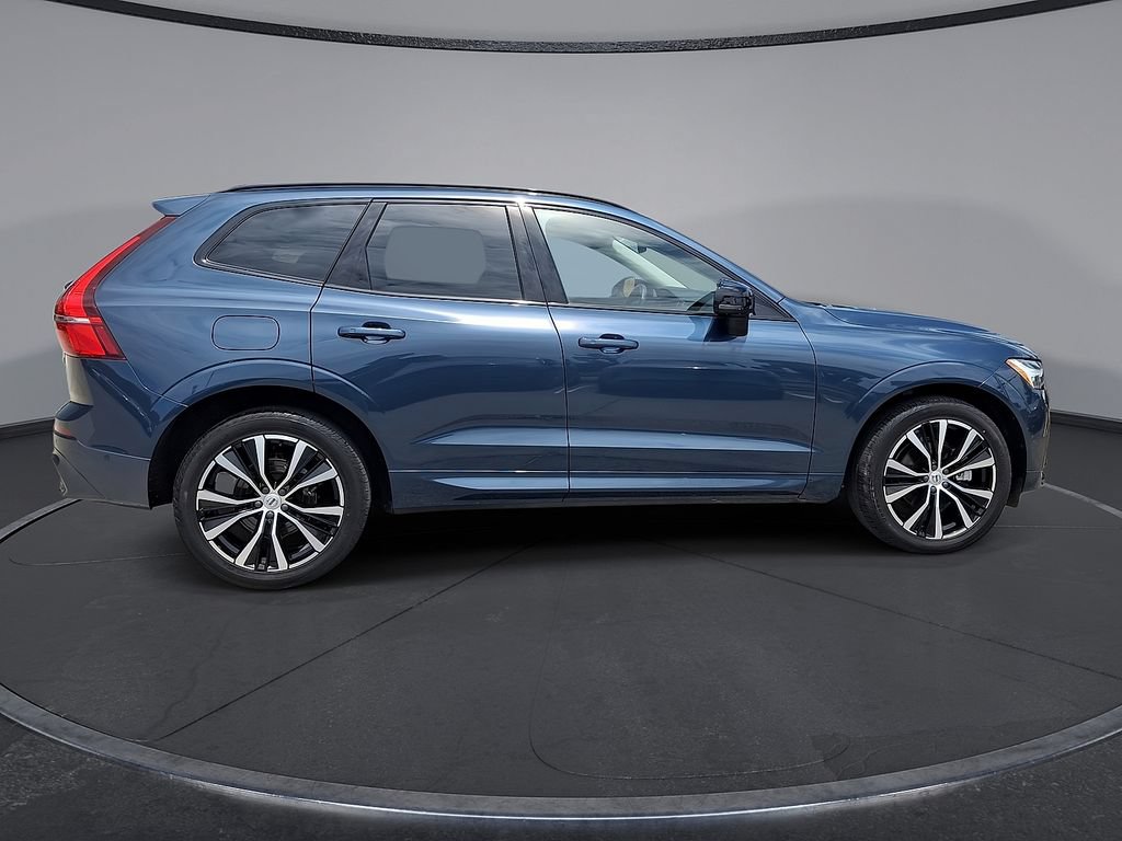 Certified 2024 Volvo XC60 B5 Plus w/ Protection Package Premier AWD/4WD image 32