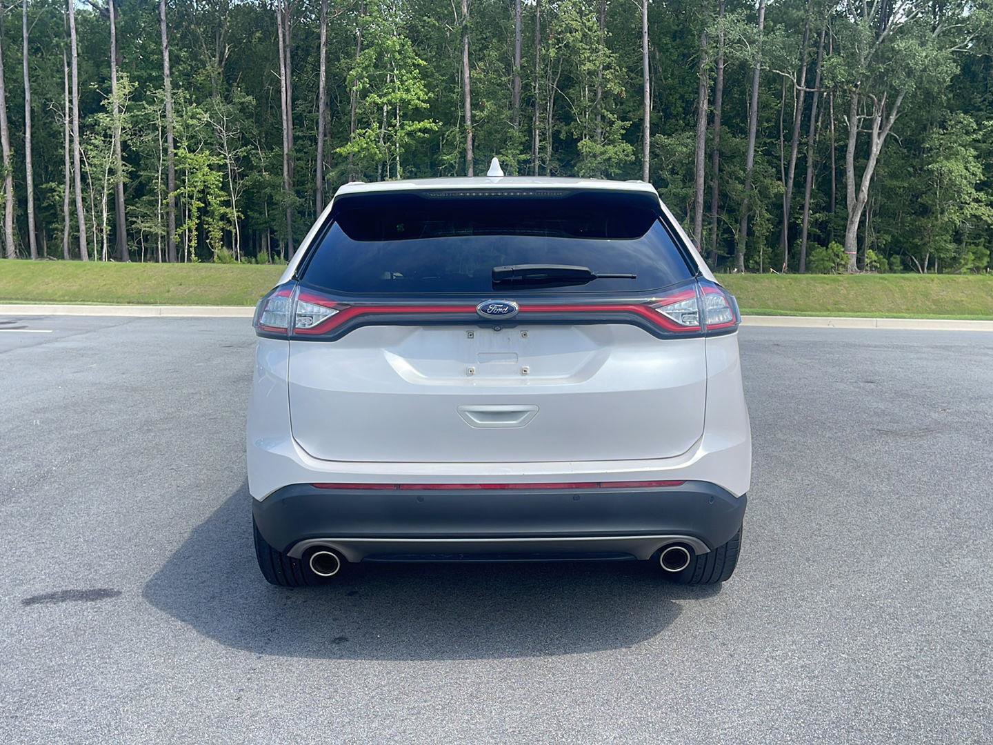 Used 2018 Ford Edge SEL w/ Equipment Group 201A AWD/4WD image 6