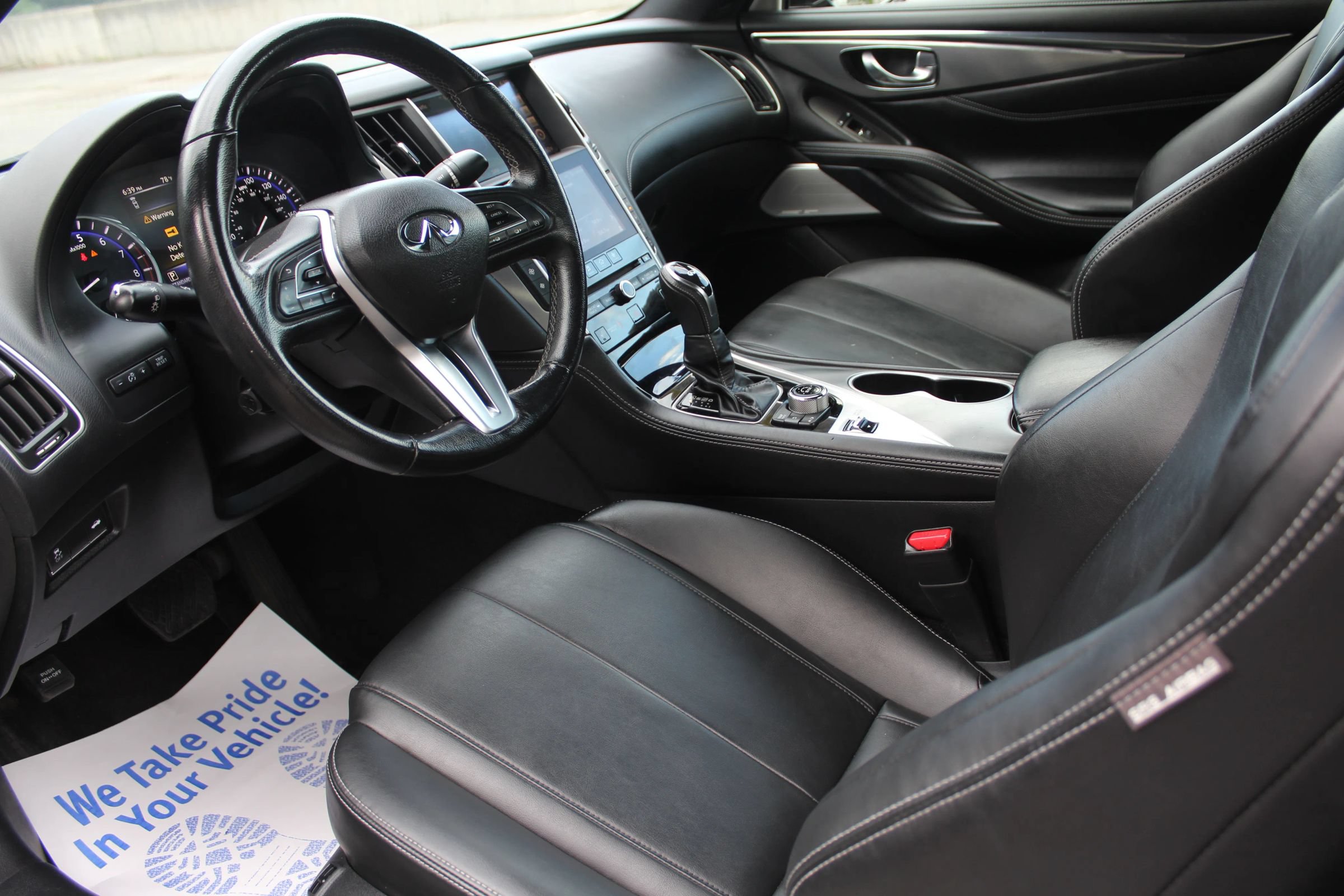 Used 2019 INFINITI Q60 3.0t Luxe w/ Essential Package AWD/4WD image 11