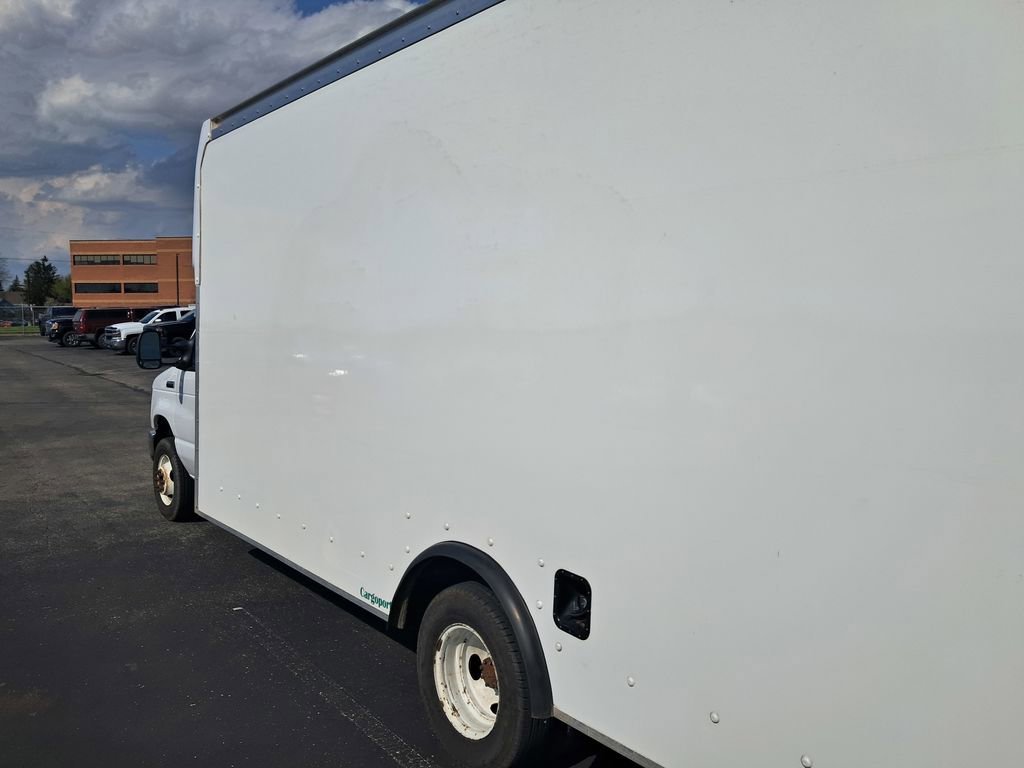 Used 2019 Ford E-450 and Econoline 450 Super Duty w/ Power Windows & Locks Group RWD image 8