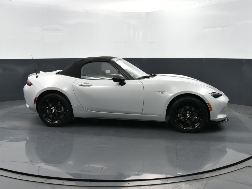 Used 2019 MAZDA MX-5 Miata Club image 41