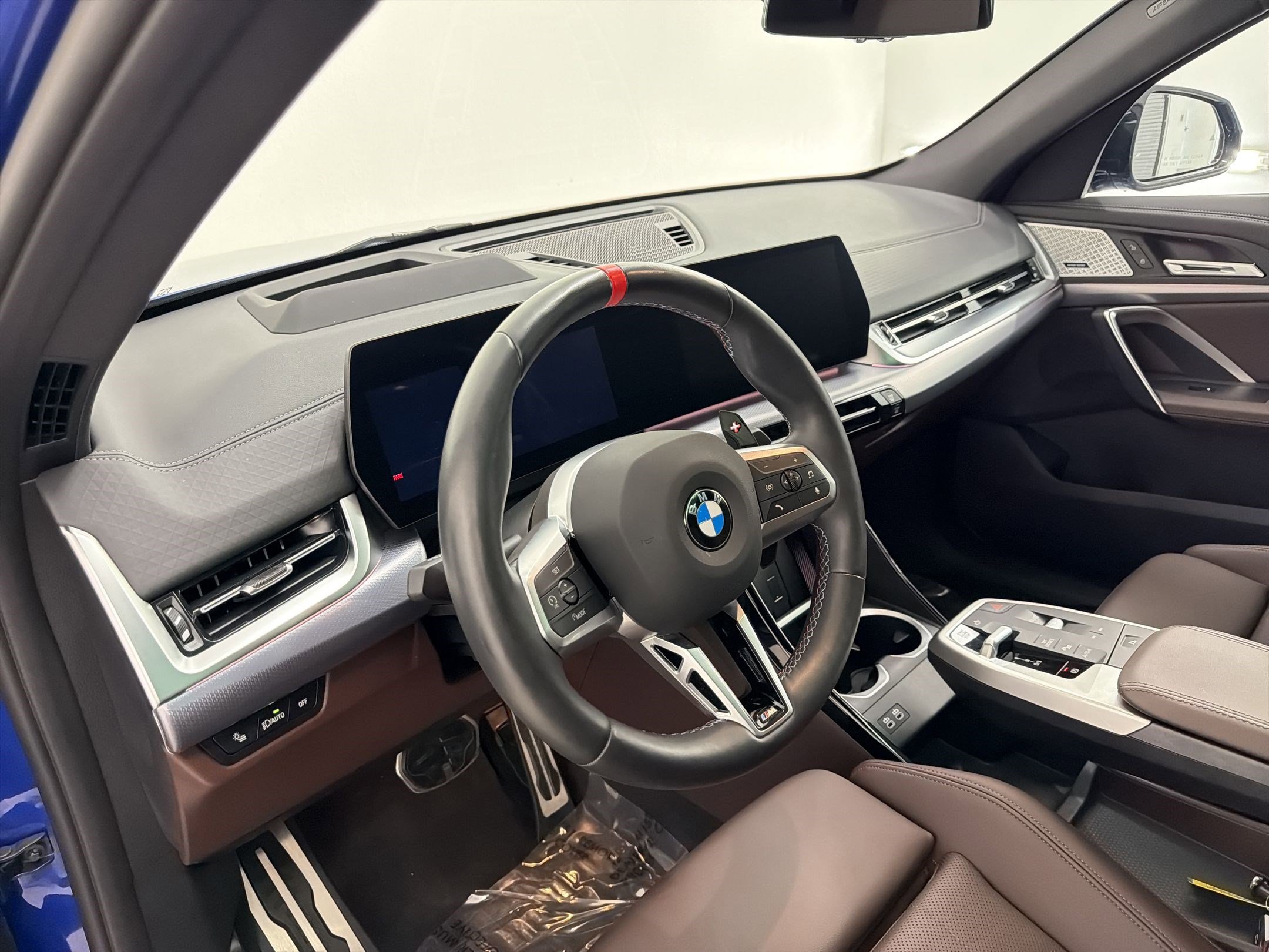 Used 2025 BMW X2 M35i AWD/4WD image 4