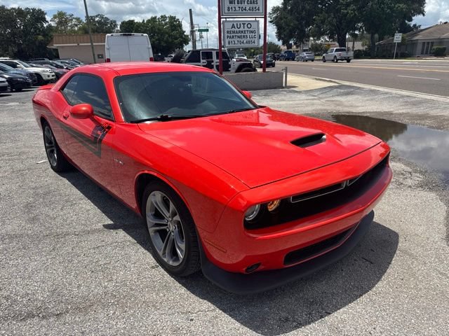 Used 2020 Dodge Challenger R/T RWD image 4